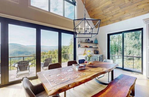 Jackson House | Beautiful 4 BR house - Skiing, Hiking & Golfing - perfect outdoor retreat