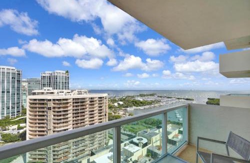 Coconut Grove House | Beautiful Blue & Gold Studio With Ocean View