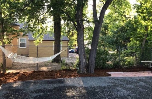 University North Condo | Beautiful Bungalow Next to CSU -FREE Cruiser Bikes