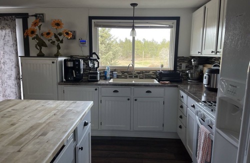 Custer House | Beautiful countryside with 6 Bdrm with central air, next to Custer State Park