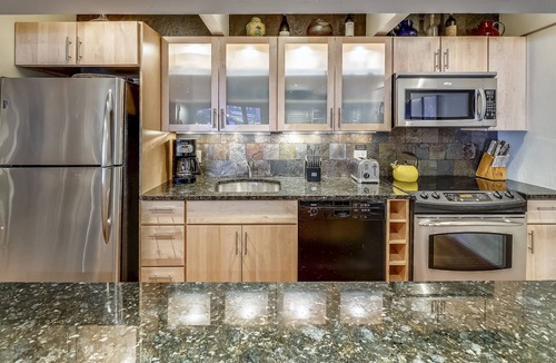 Aspen Condo | Beautiful Deluxe Rated Condo w/Hot Tub