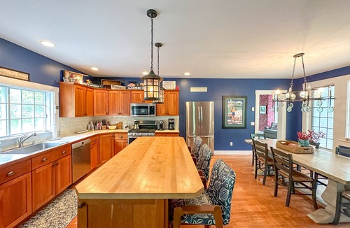 Mad River Valley House | Beautiful Farmhouse Close to Warren Village and Sugarbush Resort
