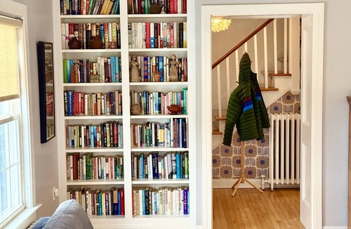 South End House | Beautiful home in Burlington's South End, humans and dogs welcome!