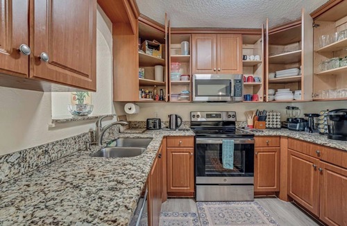 Royal Palm Beach House | Beautiful home, close proximity to golf, shopping, dining, parks and hospitals