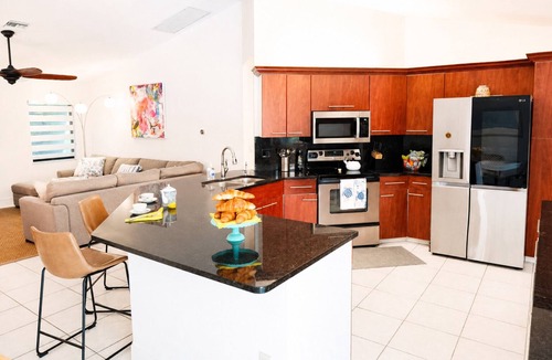 Sea Pines House | Beautiful Home with Sauna & Heated Pool-Spa, 5min from Beaches, close to Airport