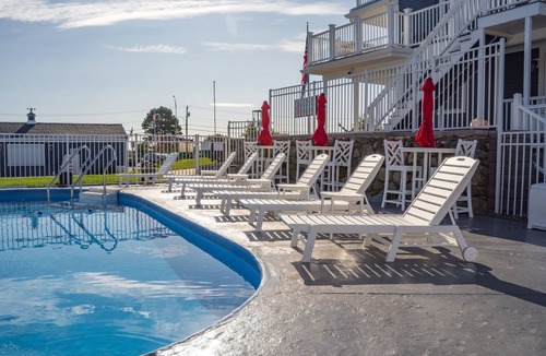 Hampton Hotel | Beautiful oceanfront views with kitchenette and private deck!