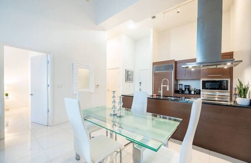 Downtown Miami Apartment | Beautiful One Bedroom Condo 16ft ceilings at the W
