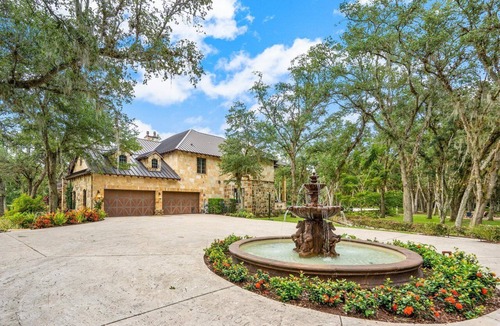 White City House | Beautiful one of a kind home & estate! You will feel like you are in Tuscany!