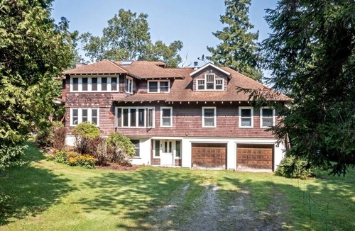 Shelburne Cottage | Beautiful Secluded Cottage with Fireplace and Amazing Views in Charlotte, Vermont