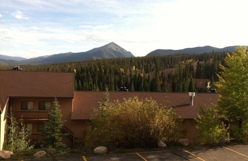 Wildernest Condo | Beautiful Silverthorne Condo! Skiing, Shopping and Much More!