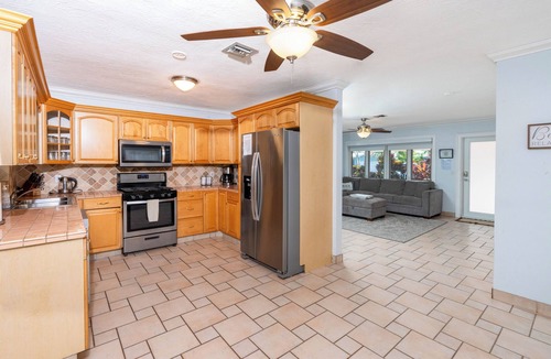 Garden Isles House | Beautiful tropical villa with heated pool, modern furniture - close to the beach