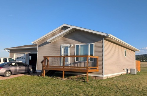 Piedmont House | Beautiful views of the Black Hills with easy access to I-90 in Piedmont