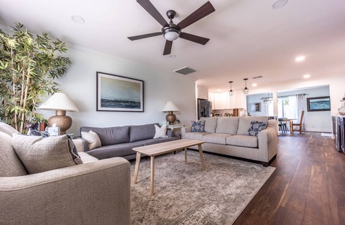 Boynton Beach House | Beautifully Appointed 3BR/2 Bath Home close to Beach & Iconic Atlantic Ave