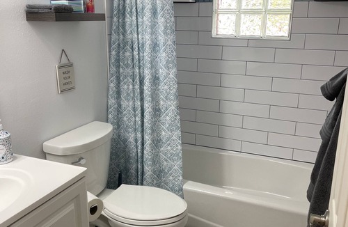 Gunnison House | Beautifully remodeled 1950's home located right downtown