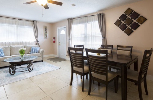 Florida North Atlantic Coast House | Beautifully Renovated Palm Beach Gardens Apartment