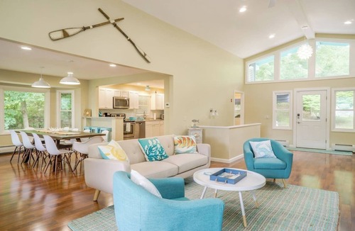 North Lake George House | Beauty and Seclusion on Lake George Awaits You!
