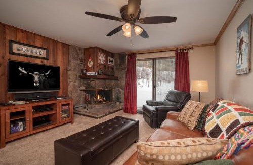 Winter Park Apartment | Beaver Village Unit #0412R