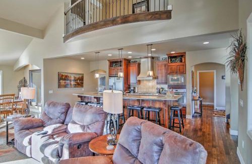 Sturgis House | 'Bella Greens' Spacious Sturgis Rally Home w/Deck