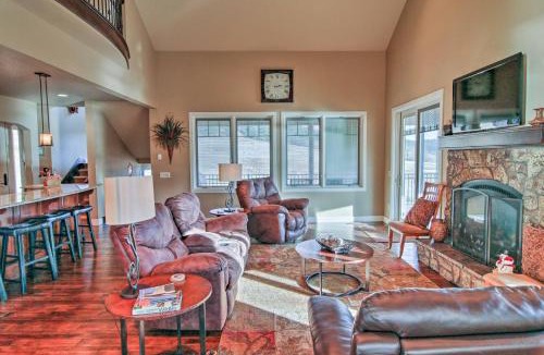 Sturgis House | 'Bella Greens' Spacious Sturgis Rally Home w/Deck