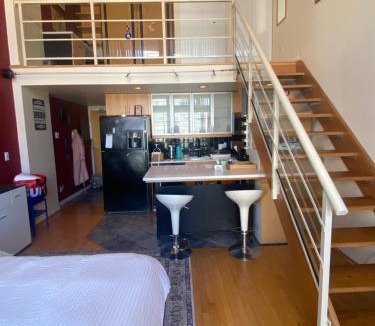 Downtown Vancouver Apartment | beside vancouver orchestra-vso at downtown condo