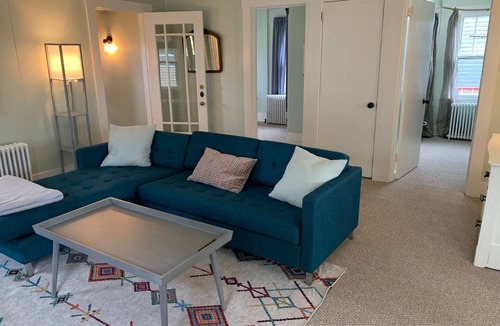 Conneaut House | Bessie's Nest- Tranquil Home Close to Public Beach