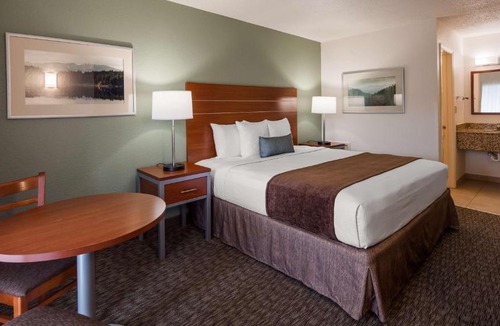 Custer Hotel | Best Western Buffalo Ridge Inn Near Mt Rushmore