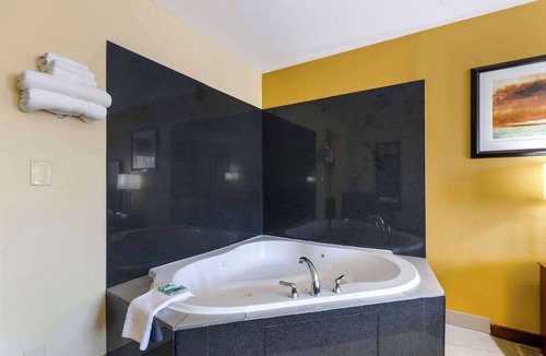 Fort Collins Hotel | Best Western Kiva Inn