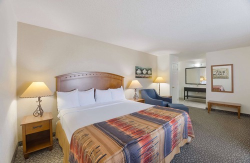 Clayton Hotel | Best Western Kokopelli Lodge