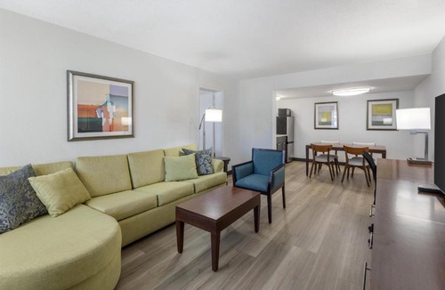 West Palm Beach Hotel | Best Western Palm Beach Lakes