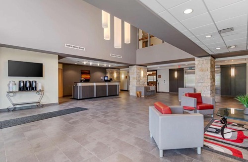 Regina Hotel | Best Western Plus Eastgate Inn & Suites