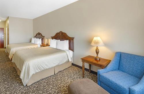 Frontier Hotel | Best Western PLUS Fossil Country Inn & Suites