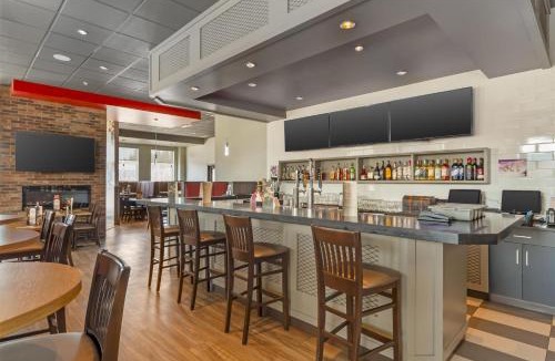 Hinton Hotel | Best Western Plus Hinton Inn & Suites