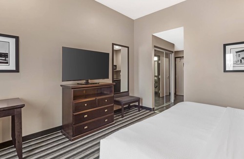 County of Vermilion River Hotel | Best Western Plus Meridian Hotel