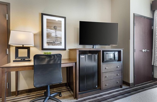 Fort Morgan Hotel | Best Western Plus Overland Inn