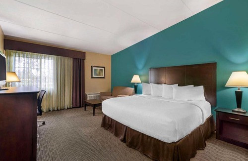 Plattsburgh Hotel | Best Western Plus Plattsburgh