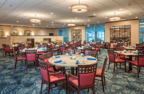 Strongsville Hotel | Best Western Plus Strongsville Cleveland
