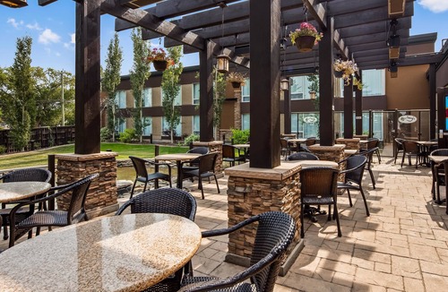 Wetaskiwin Hotel | Best Western Wayside Inn