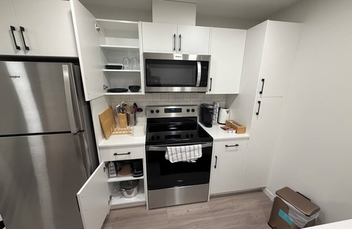 Southwest Edmonton Bed & Breakfast | BETA-SIGNATURE Air and B,20 Min from Edmonton International Airport.