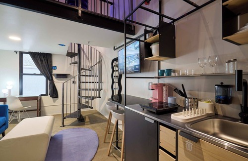 Civic Center Hotel | BIG LITTLE HOTEL