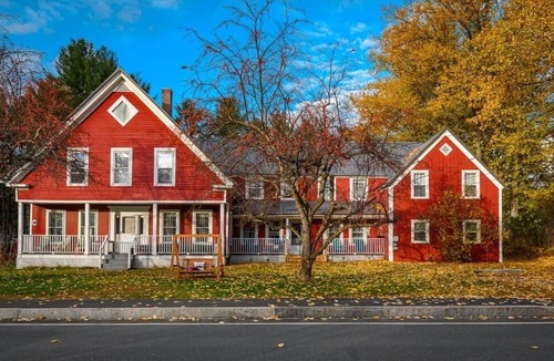 Franconia Apartment | Big Red Retreat: 2BR Franconia | Sleeps 6 | Clean & Cozy Gem