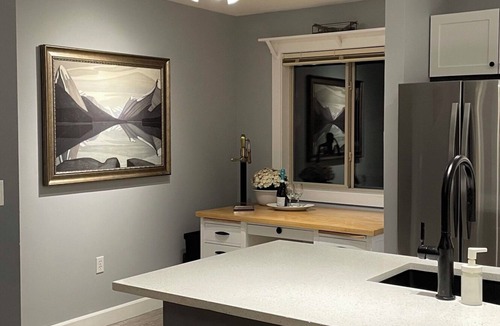 East Kootenay House | Bike In/Bike Out - Beautiful townhouse with safe private garage!