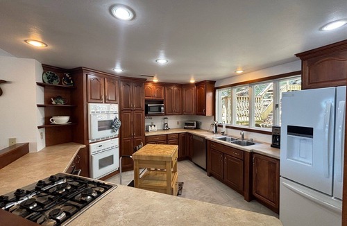 Meredith House | Binzhaven on Lake Winnipesaukee