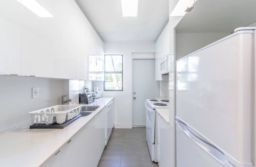 North Miami Condo | Biscayne Park Home, with Pool Access, Near Beach