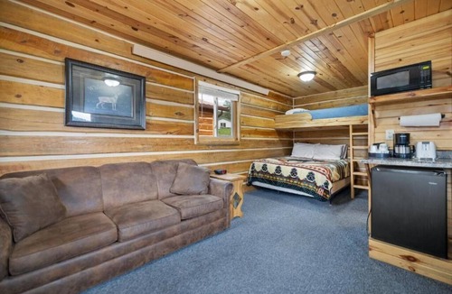 Hill City Cabin | Black Hills Trailside Park Resort