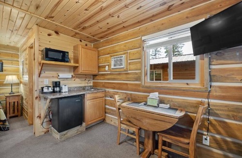 Hill City Cabin | Black Hills Trailside Park Resort