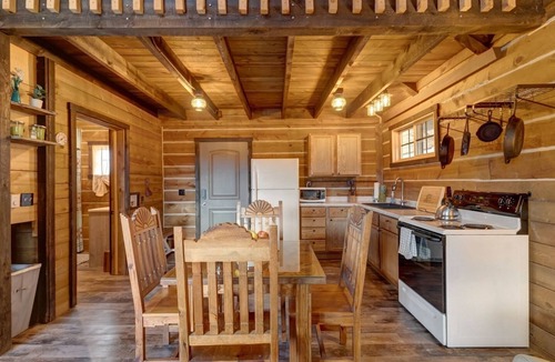 Rapid City House | Black Hills Tiny Resort - Cabin