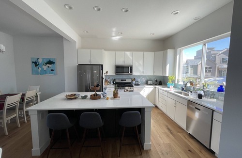 Windsor House | Blue Home by the Lake