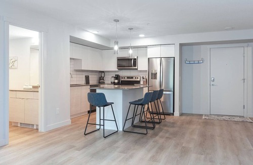 Regional District of Nanaimo Apartment | Blue Skies 2 Bedroom Condo 3+ Months