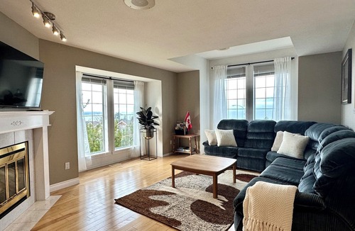 Regional District of Nanaimo House | Blueback Beach Family Stay Ocean View