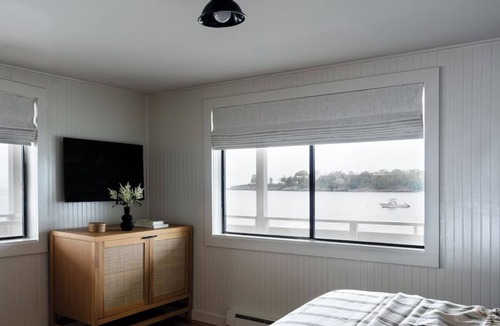 Ocean Point Hotel | Bluebird Ocean Point Inn | Ocean Point Two-Bedroom Suite | Free Coffee and Tea